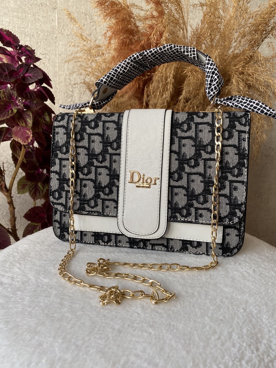 Dior Siyah - Beyaz Zincirli Klasik Çanta