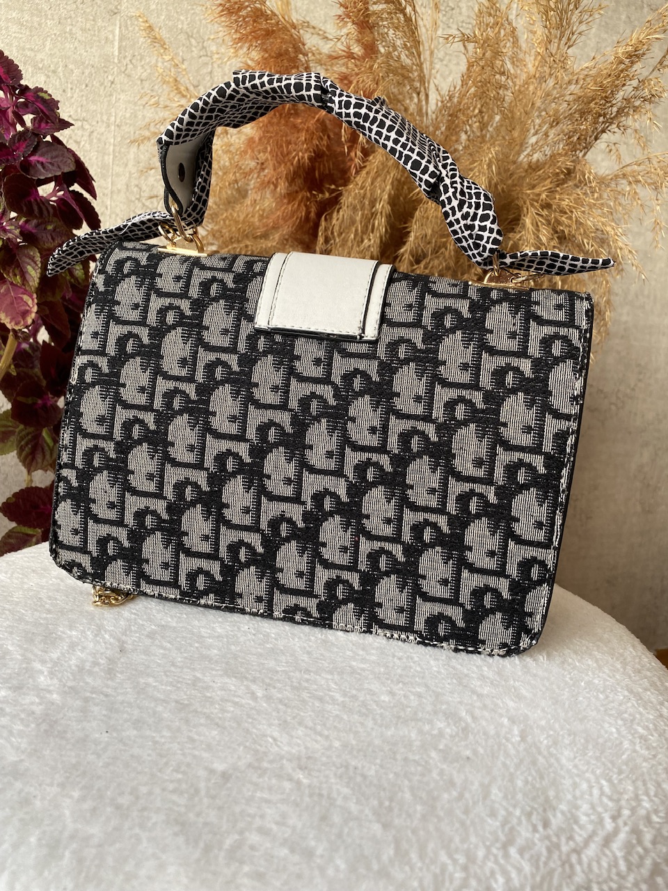 Dior Siyah - Beyaz Zincirli Klasik Çanta