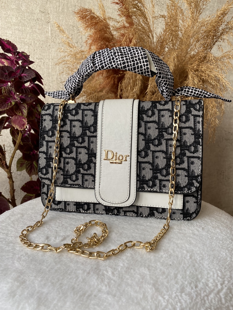 Dior Siyah - Beyaz Zincirli Klasik Çanta