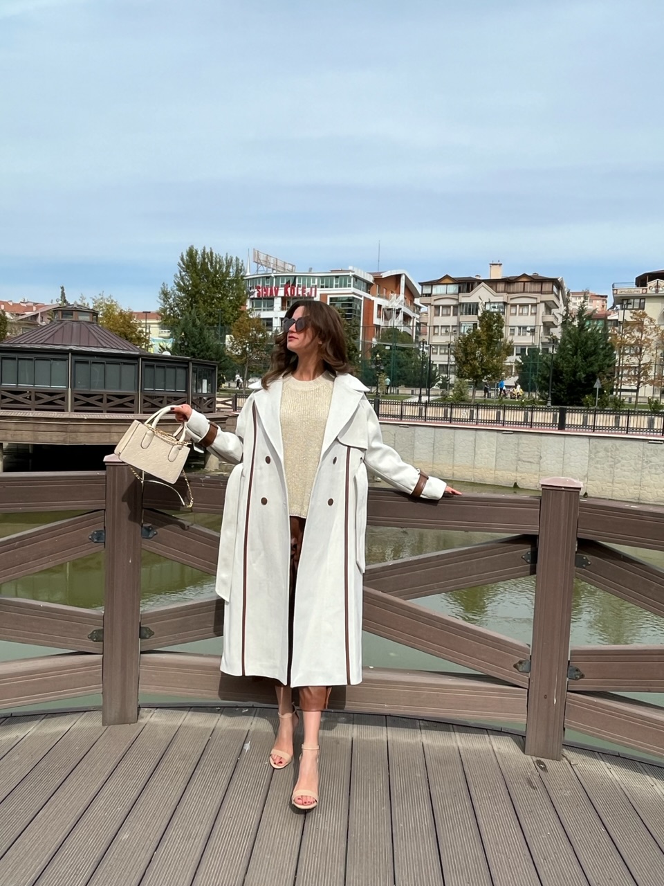 Krem Yün Leather Cuff Kaşe Kaban