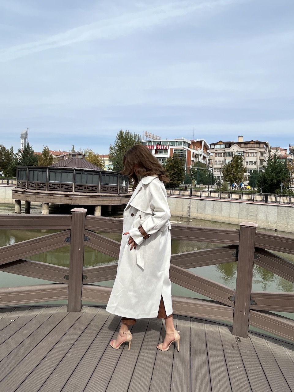 Krem Yün Leather Cuff Kaşe Kaban