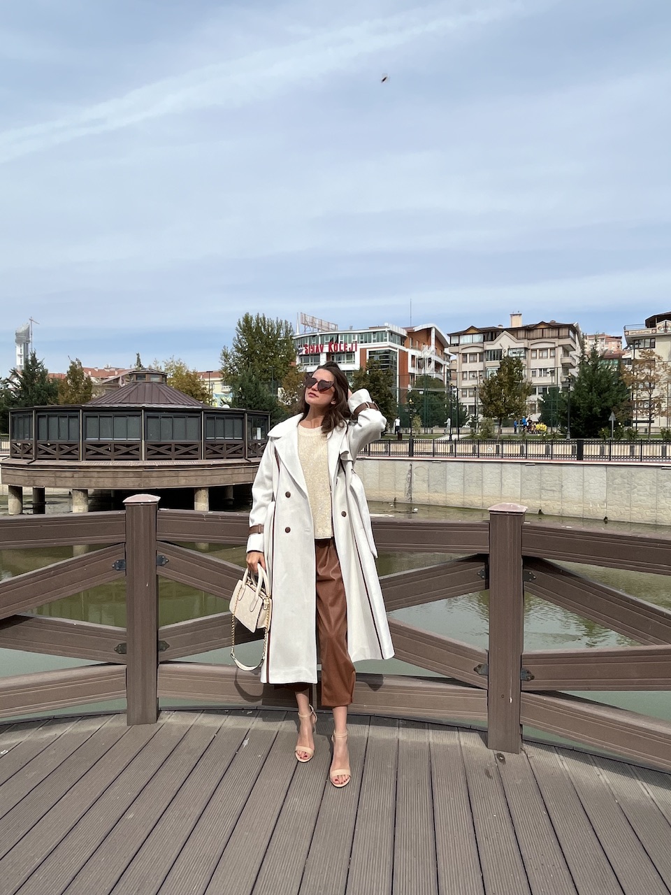 Krem Yün Leather Cuff Kaşe Kaban