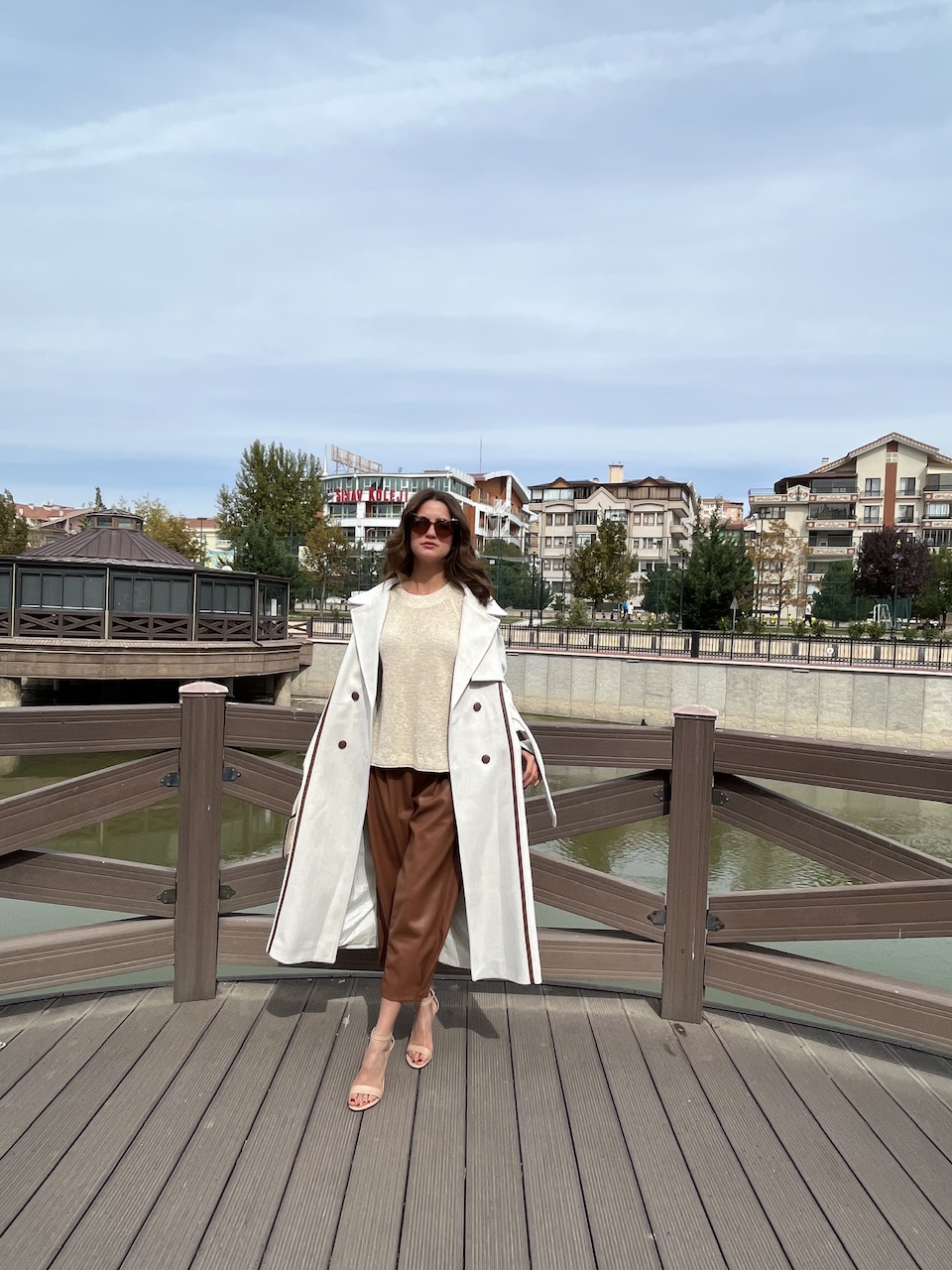 Krem Yün Leather Cuff Kaşe Kaban