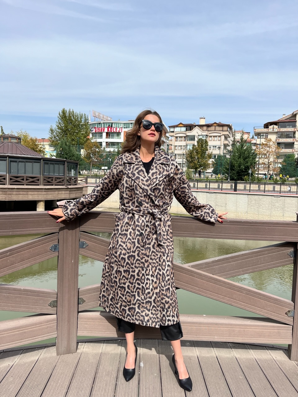 Leopar Premium Kuşaklı Kaban