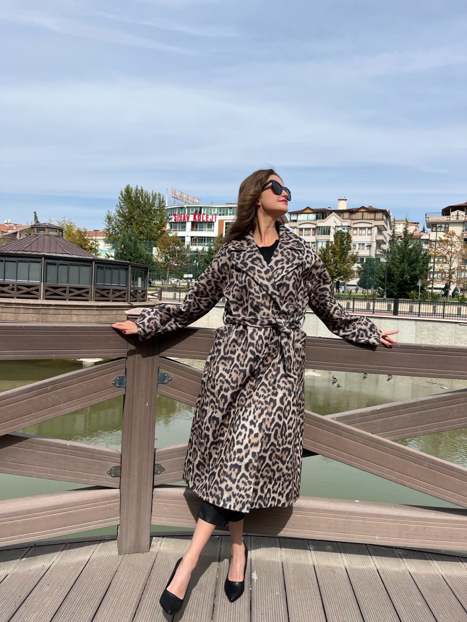 Leopar Premium Kuşaklı Kaban