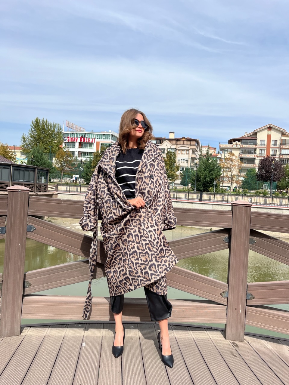 Leopar Premium Kuşaklı Kaban