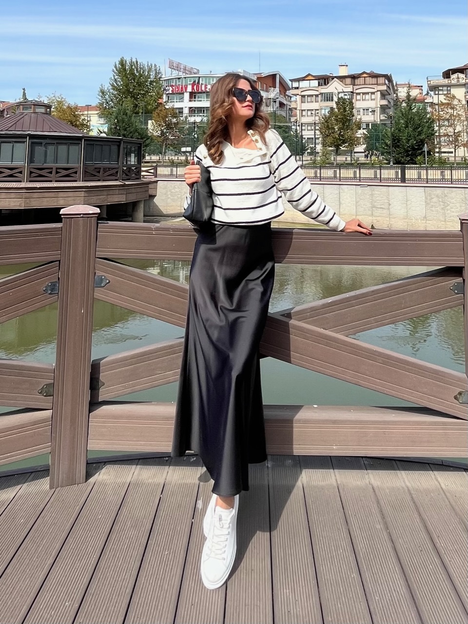 Verev Kesim Uzun Saten Etek
