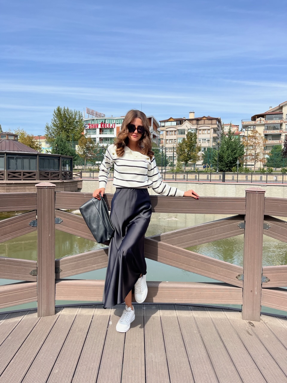 Verev Kesim Uzun Saten Etek