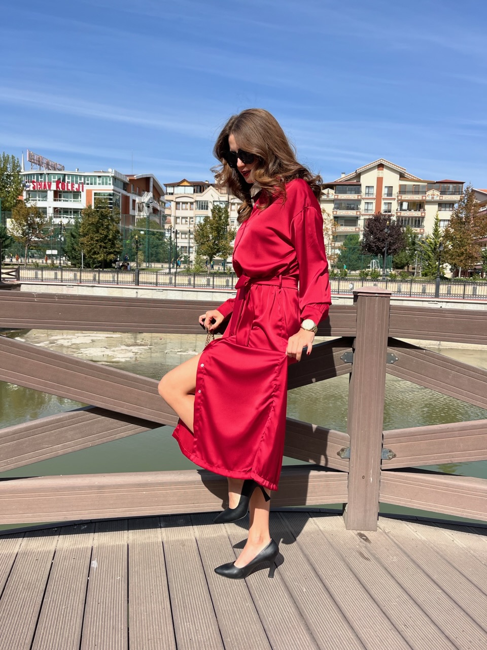 Kırmızı Mat Saten Gömlek Elbise