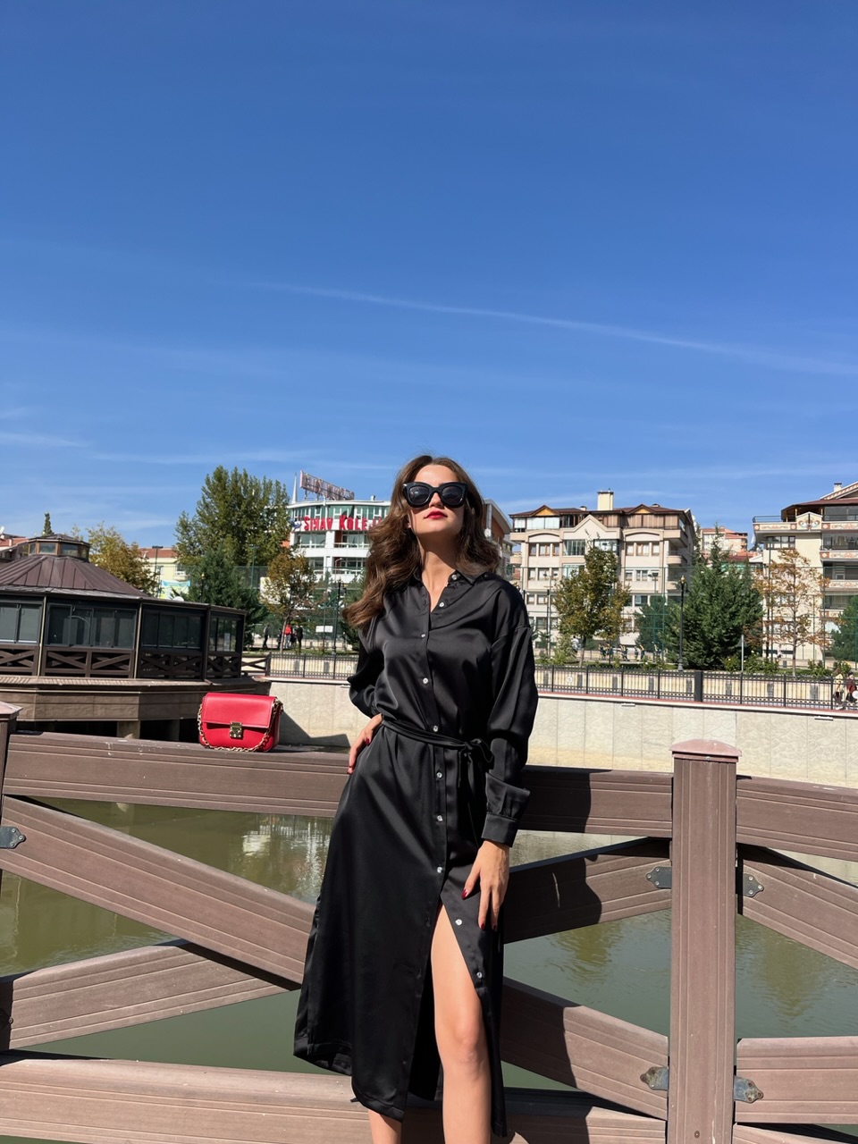 Siyah Mat Saten Gömlek Elbise
