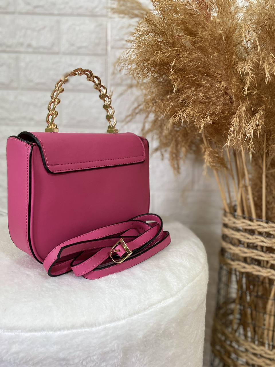 Pembe Zincir Saplı Çanta