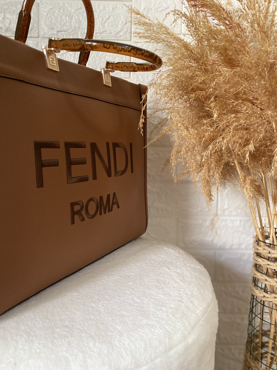 Taba Rengi Kasnaklı Fendi Çanta