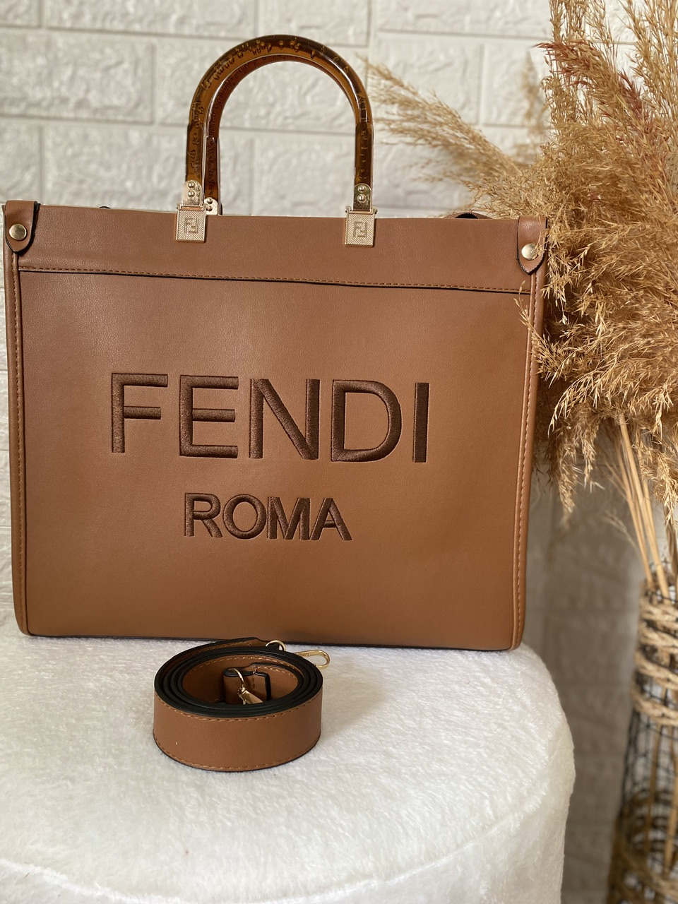 Taba Rengi Kasnaklı Fendi Çanta