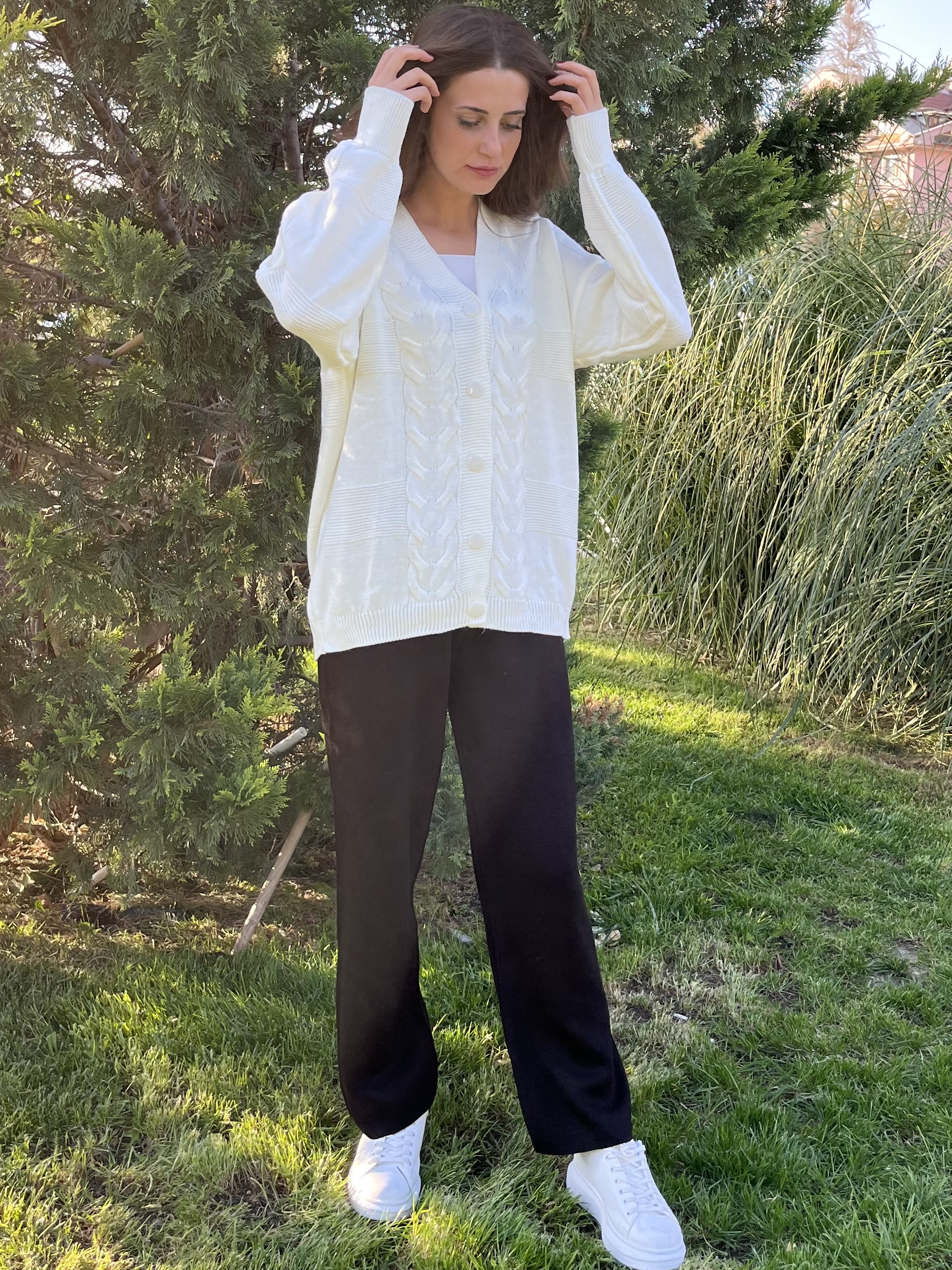 Ekru Saç Örgüsü Model hırka