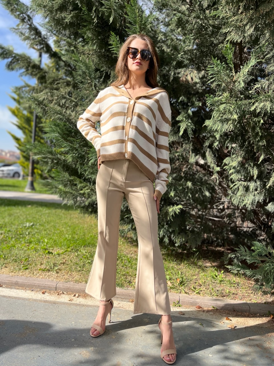 Krep Camel Renk Toparlayıcı İspanyol Paça Pantolon