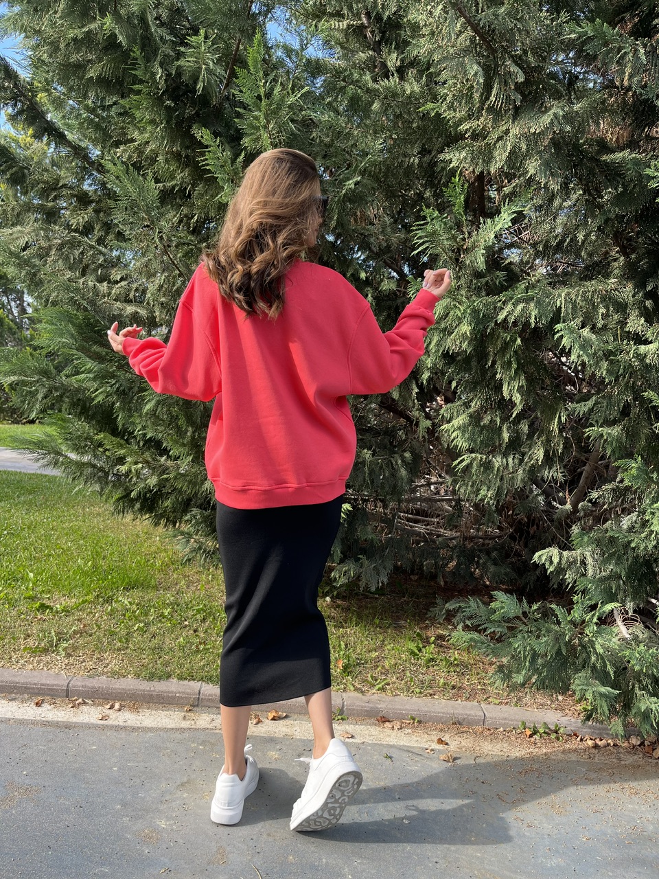 Bisiklet Yaka Nar Çicegi Sweatshirt