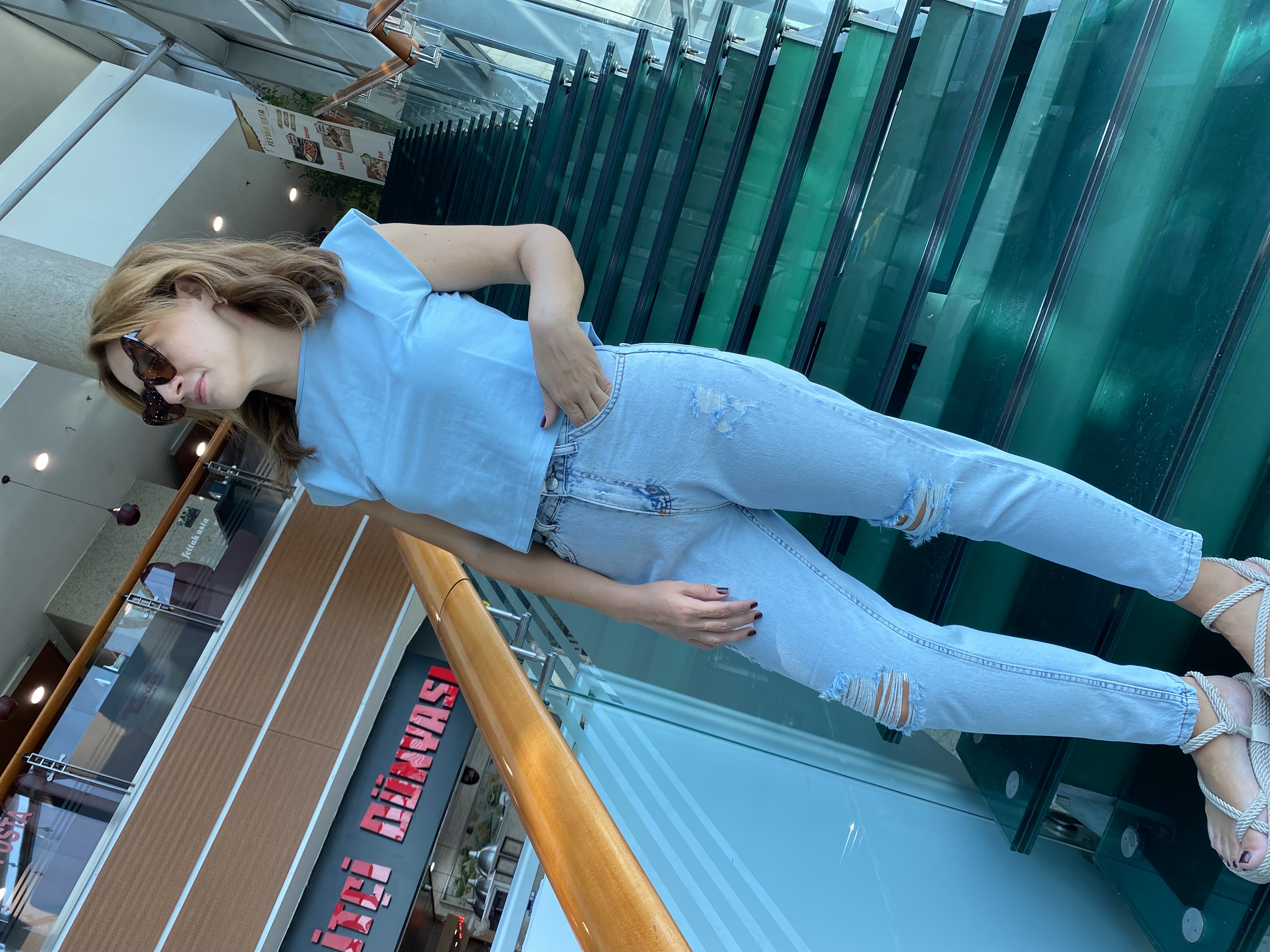 Bebe Mavisi Omuzları Vatkalı Crop
