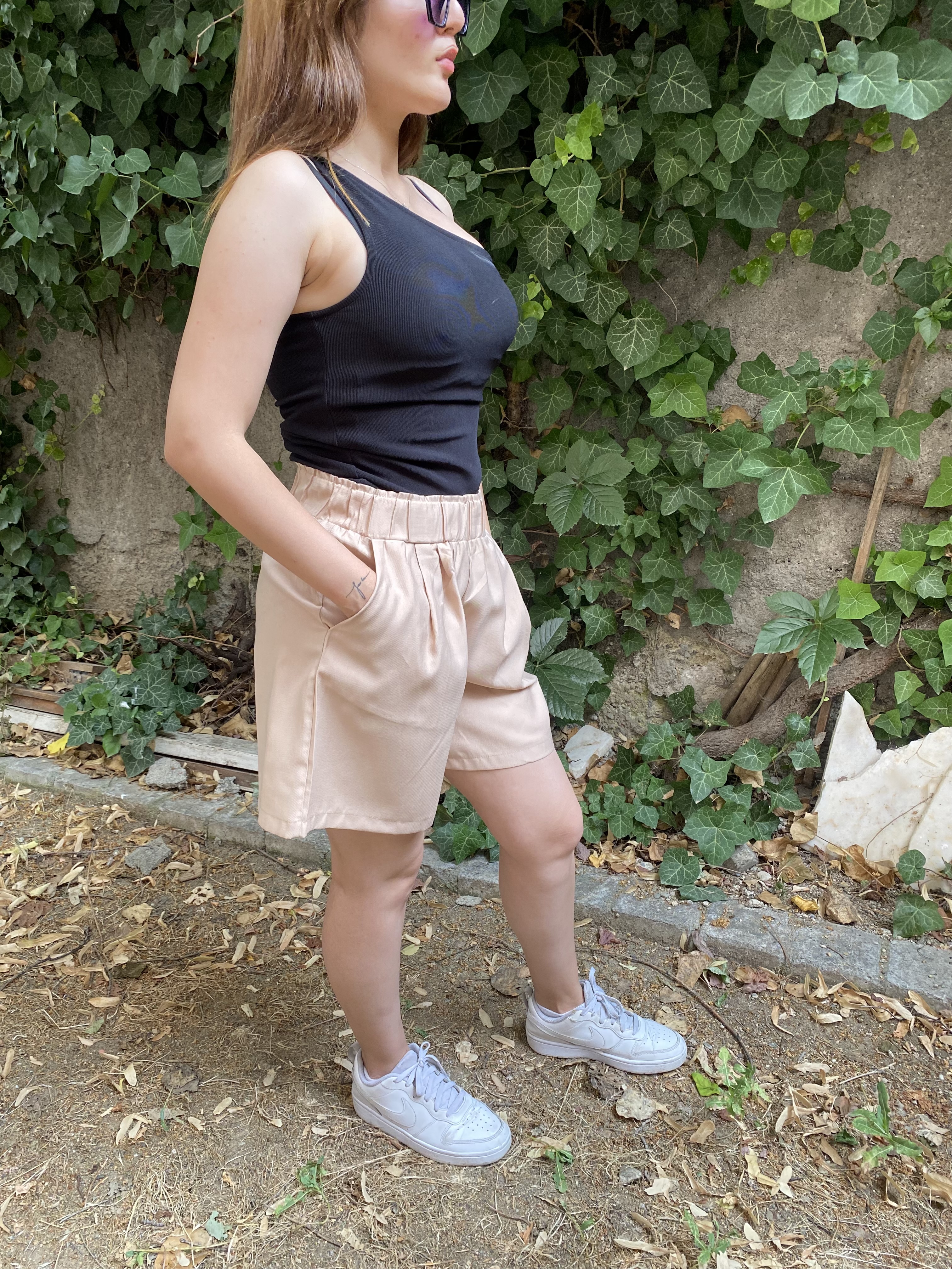 Bej Rahat Beli Lastikli Kalıp Şort