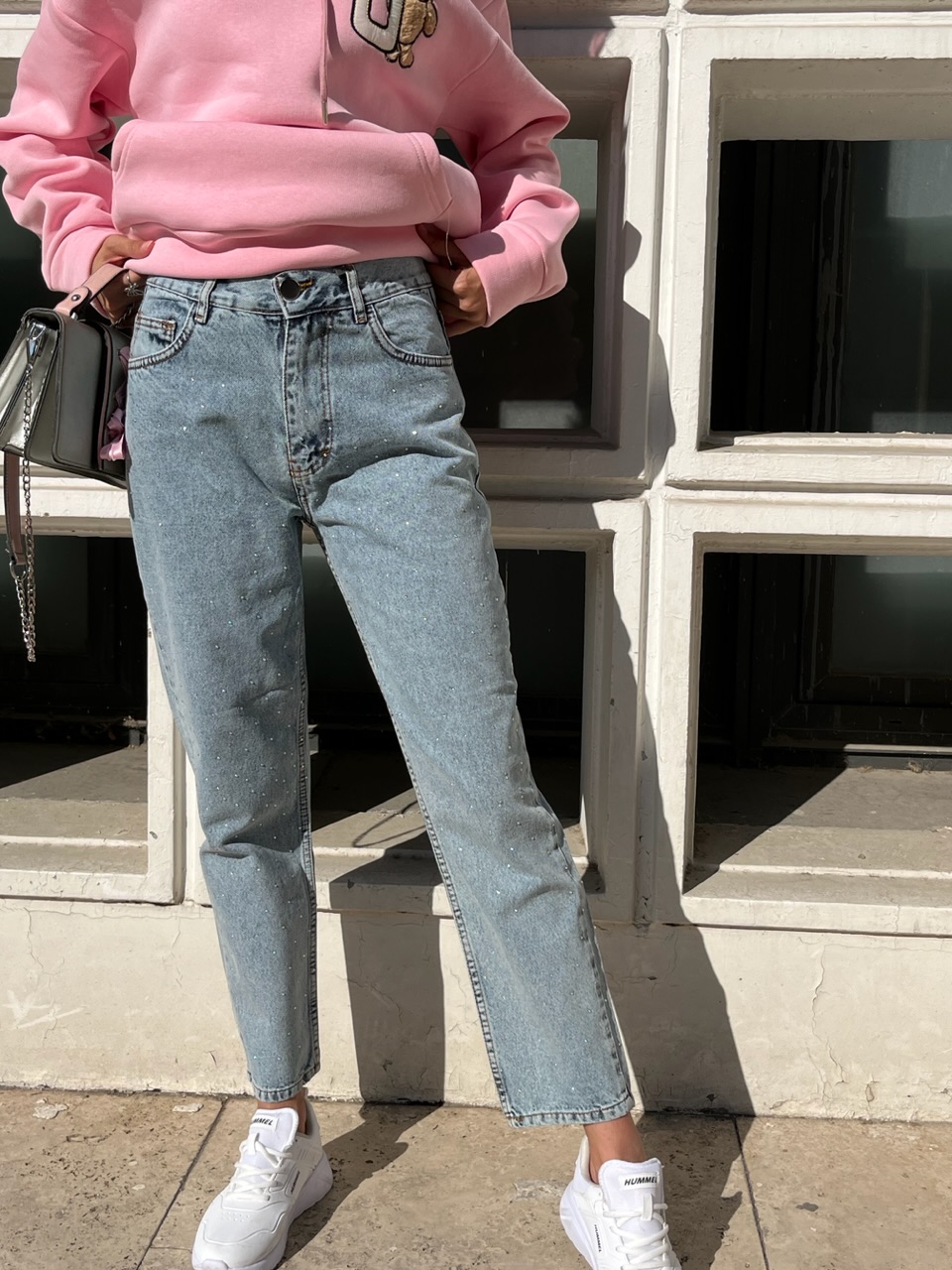 Taş Detaylı Mom Jean