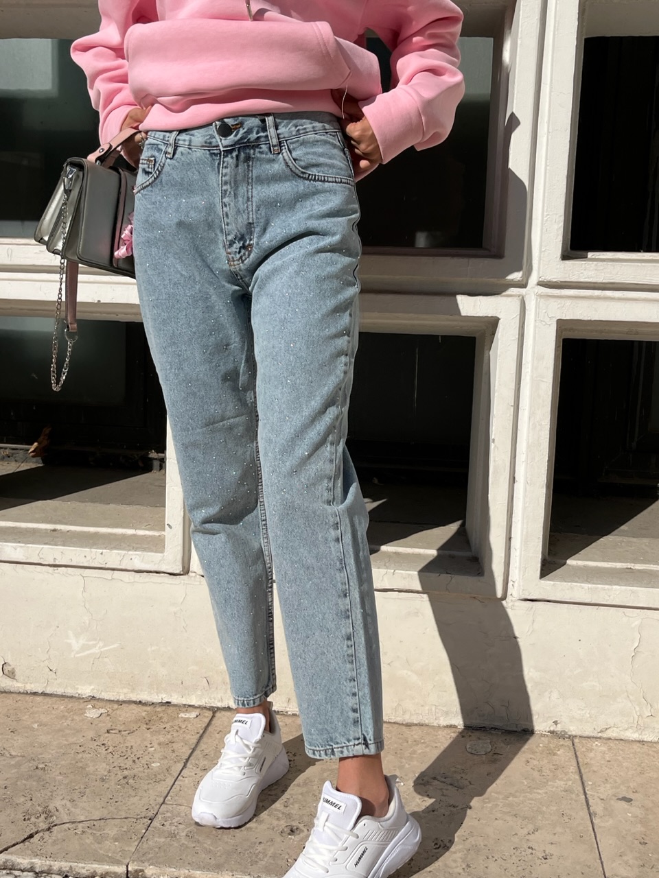 Taş Detaylı Mom Jean