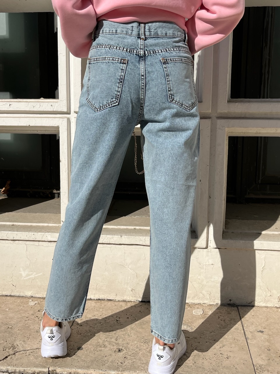 Taş Detaylı Mom Jean