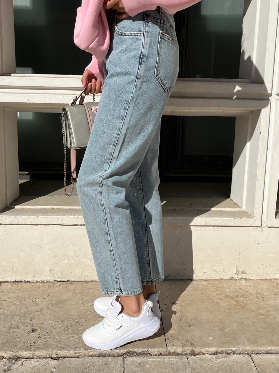 Taş Detaylı Mom Jean