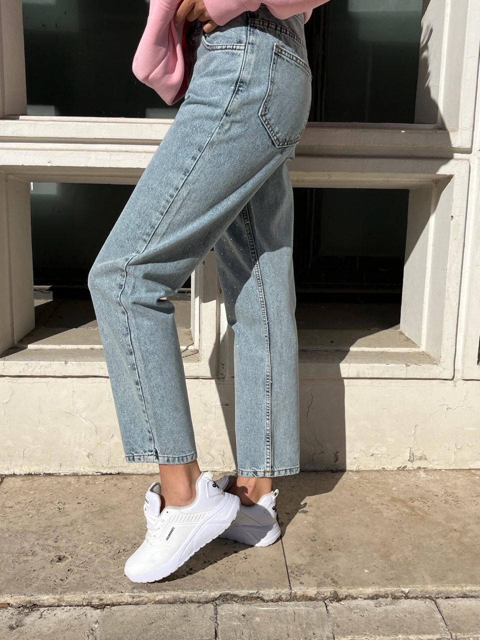 Taş Detaylı Mom Jean