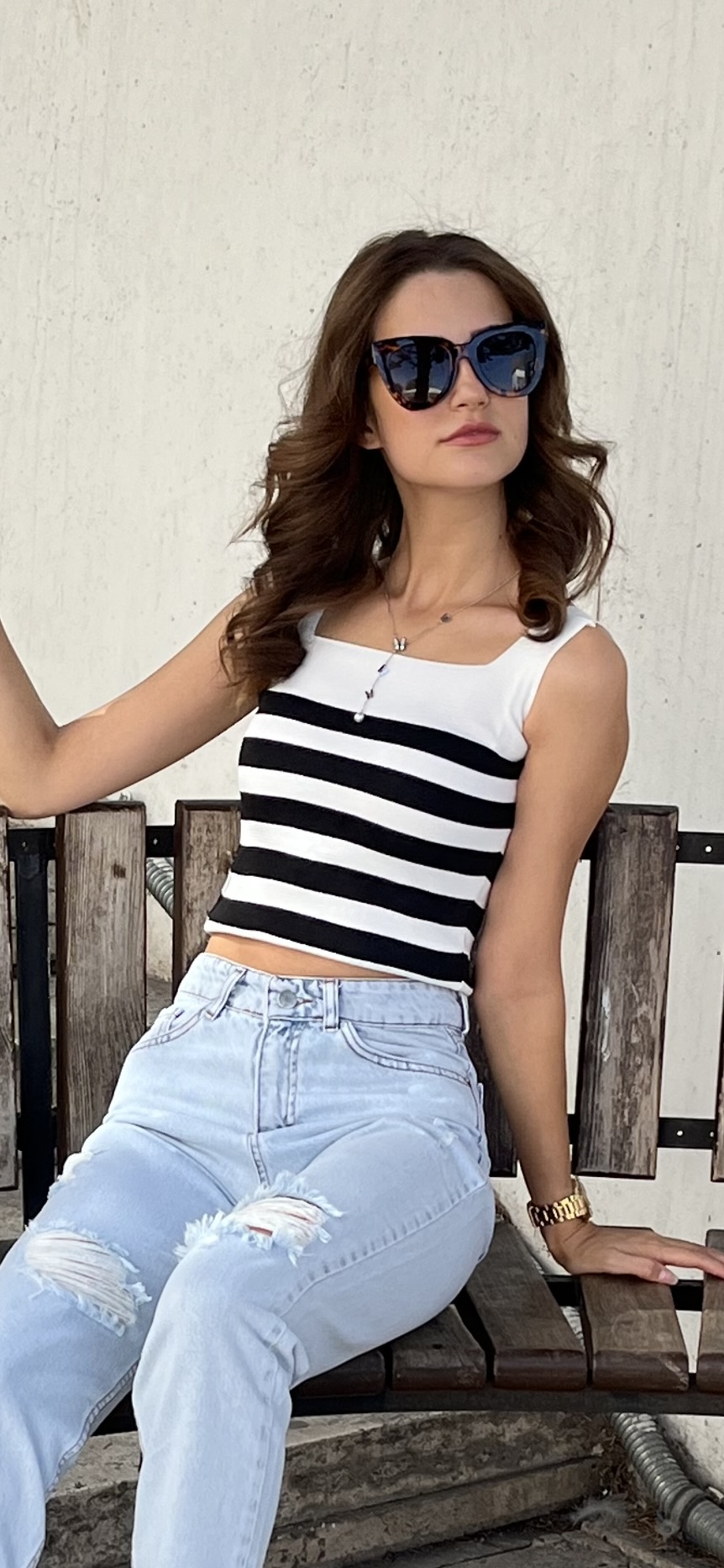 Siyah Beyaz Kare Yaka Crop