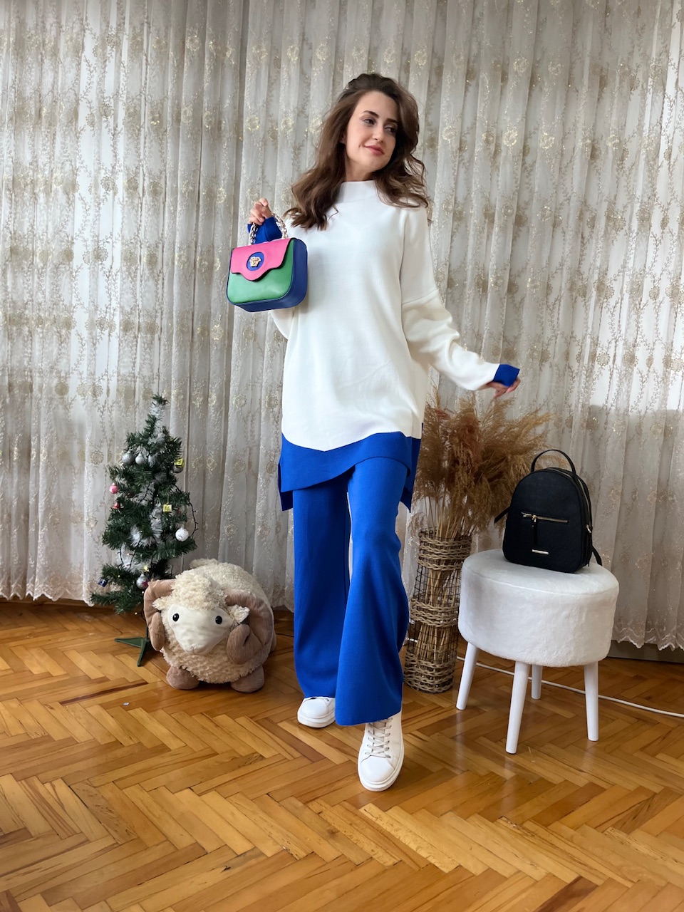Triko Saks Mavisi & Ekru Takım