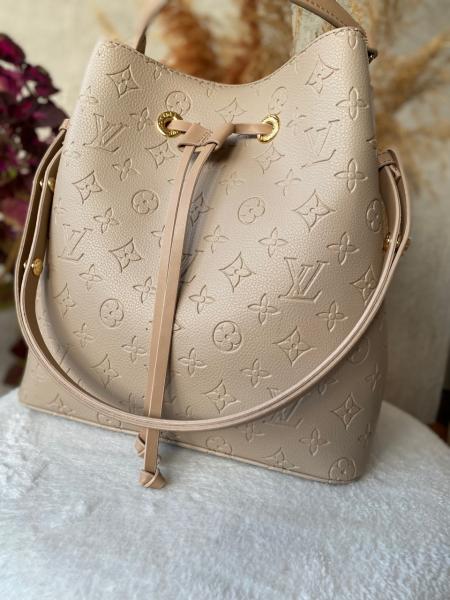LV Krem Renk Premium Büzmeli Çanta