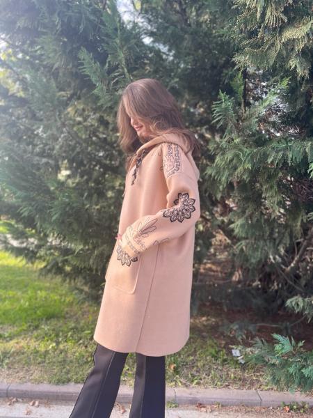 Camel Kapüşonlu Etnik Desen Kaşe
