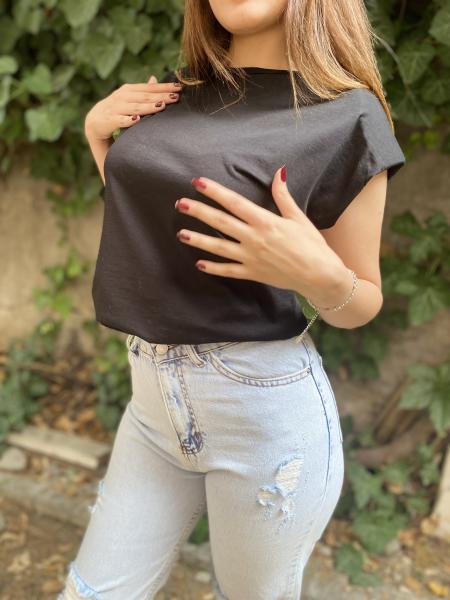 Bisiklet Yaka Omuzları Vatkalı Tshirt