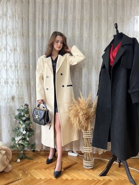 Kadife Yaka Cep ve Düğme Detaylı Exclusive Kaban
