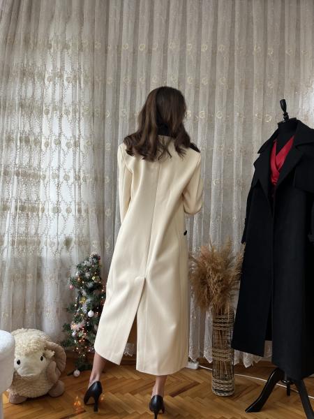 Kadife Yaka Cep ve Düğme Detaylı Exclusive Kaban
