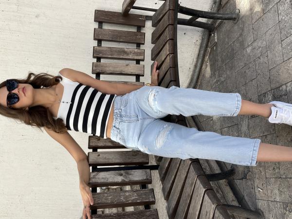 Siyah Beyaz Kare Yaka Crop